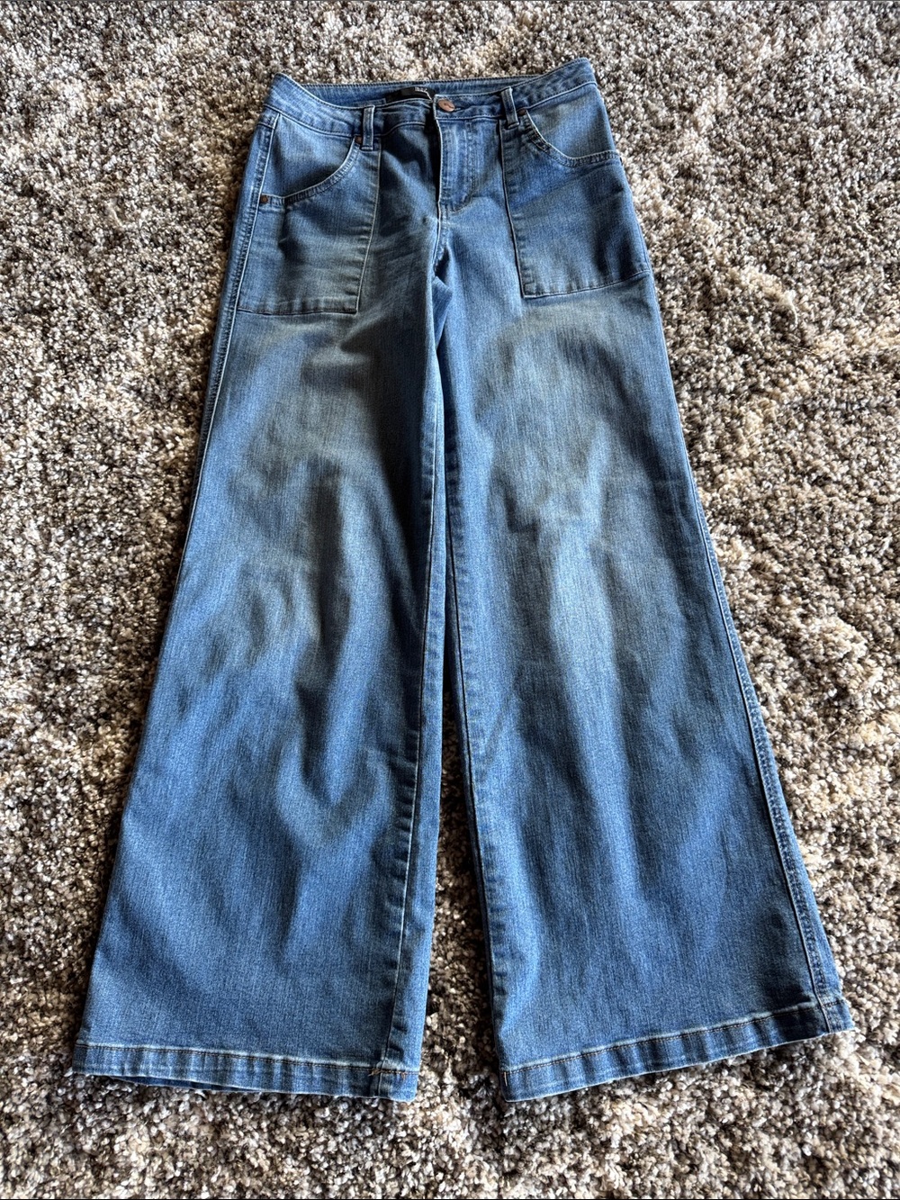 1822 Denim Wide-Leg Washed Blue Jeans
